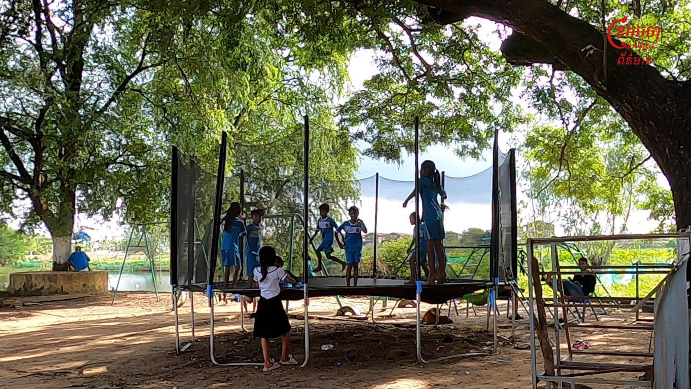 អាណាព្យាបាលសិស្សទាមទារឱ្យពង្រឹងការគ្រប់គ្រងនិងបង្កើនគុណភាពបង្រៀននៅសាលាបឋមសិក្សា អ៊ីរ៉ូហា នាក្រុងតាខ្មៅ