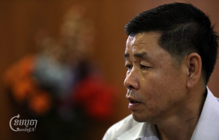 លោក ជា ប៉ូច អតីតតំណាងរាស្ត្រគណបក្សសង្គ្រោះជាតិ ថ្លែងអំឡុងបទសម្ភាសន៍ជាមួយខេមបូចានៅភ្នំពេញ។ រូបភាពថតនៅថ្ងៃទី២៩ ខែវិច្ឆិកា ឆ្នាំ ២០២២។ (ខេមបូចា/ ព្រីង សំរាំង)