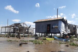 ទឹក​លិច​ផ្ទះ​ប្រជា​ពល​រដ្ឋ​ក្រោយ​ទំនប់​វារីអគ្គសនី​សេសាន​ក្រោម​២​បាន​សាងសង់​នៅ​ក្នុង​ភូមិក្បាល​រមាស​ចាស់ ខេត្ត​ស្ទឹង​ត្រែង។ រូបភាព​ថត​កាលពី​ខែកុម្ភៈ ឆ្នាំ២០២២។ (International River)