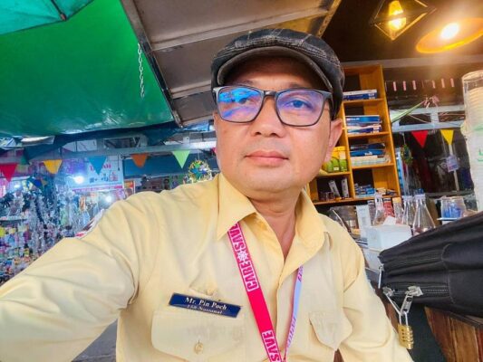 រូបថតរបស់មគ្គុទ្ទេសក៍ទេសចរណ៍ លោក ពិន ប៉ូច យកចេញពីហ្វេសប៊ុកផេកអង្គការ លីកាដូ ដែលផ្សព្វផ្សាយនៅថ្ងៃទី២០ ខែតុលា ឆ្នាំ២០២៥។ (លីកាដូ)